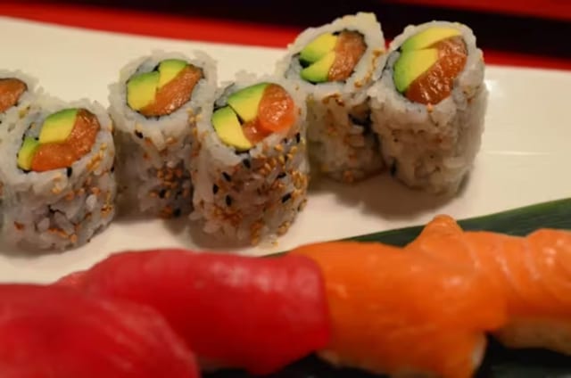 Red & White Sushi Combo.