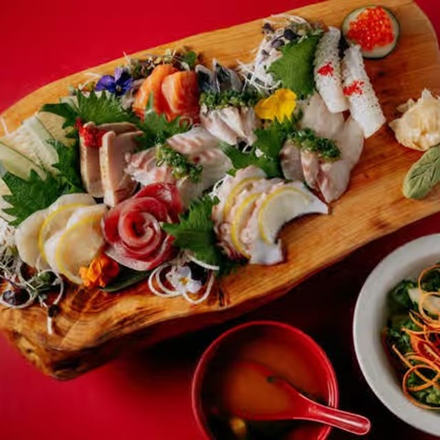 Sashimi Deluxe.