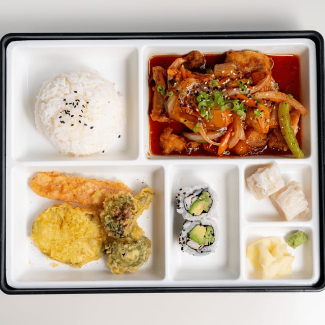 L- Seiko Chicken Bento Box.
