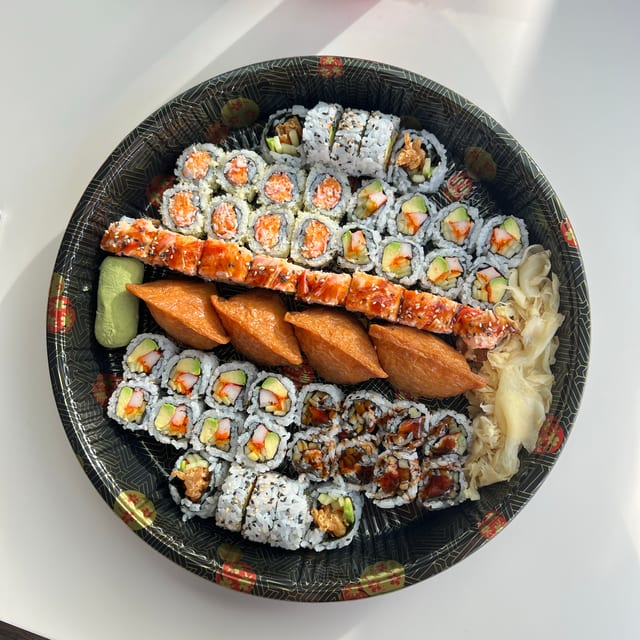 54 Pieces cooked sushi.
