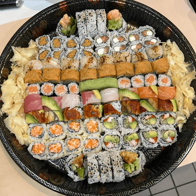 82 Piece Blue Mountain Party Tray.