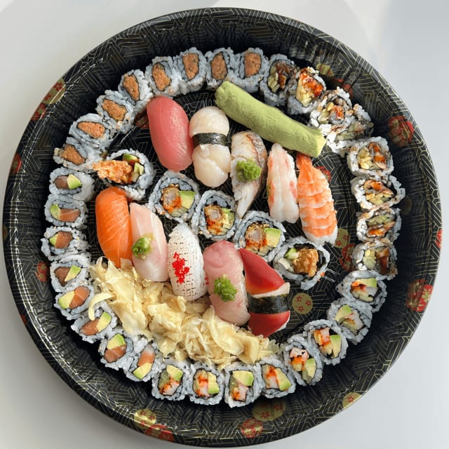 47 Piece Ocean Party Tray.